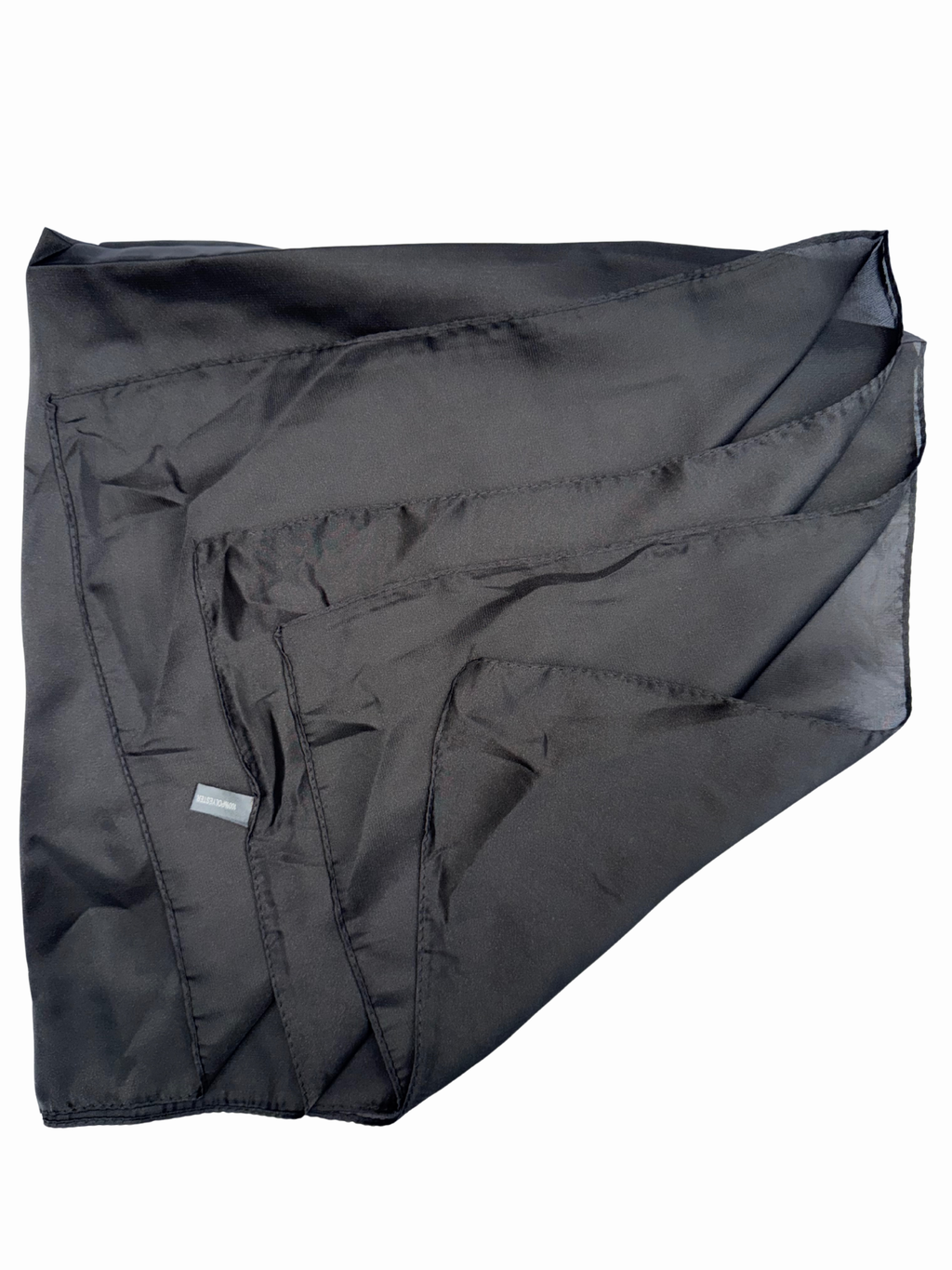 Foulard Satin Noir Intense – Élégance & Polyvalence